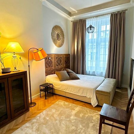 4M High Apartment In Heart Of Warsaw! Eksteriør billede